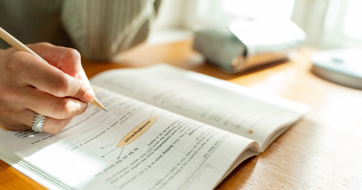 そもそも緊急連絡先って何?なぜ必要なの?